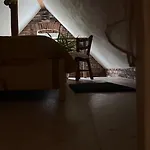 Apartment 3 Pory Roku *