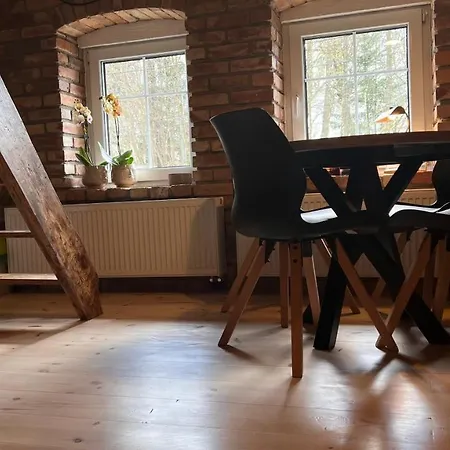 3 Pory Roku * Komarno