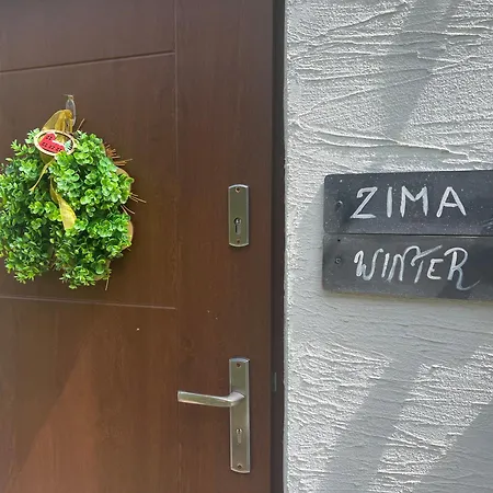 3 Pory Roku * Komarno