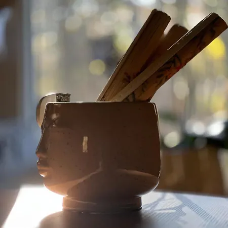 3 Pory Roku 아파트 *