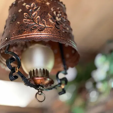 3 Pory Roku 아파트 Komarno