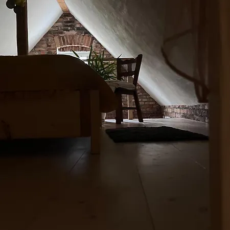 아파트 3 Pory Roku *