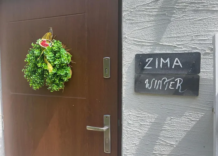 3 Pory Roku * Komarno